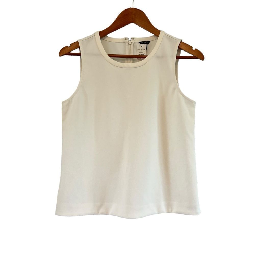 NWT! Ann Taylor off white tank top. Size xs
